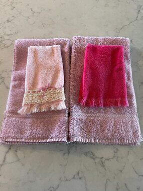 Vintage Caldwell Hand & Fingertip Towels Bubble Gum Pink Fuchsia St Marys 70s